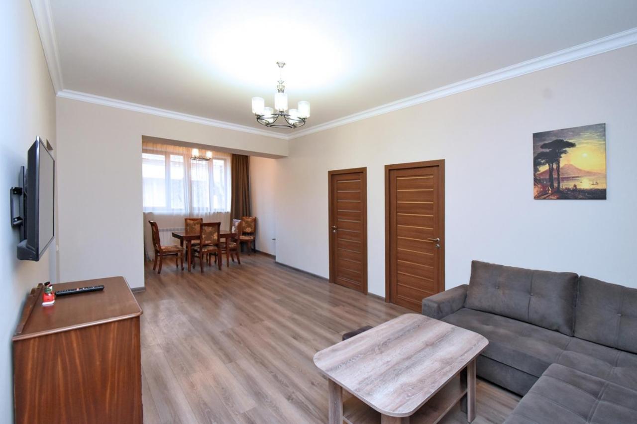 Yerevan Home Eksteriør billede