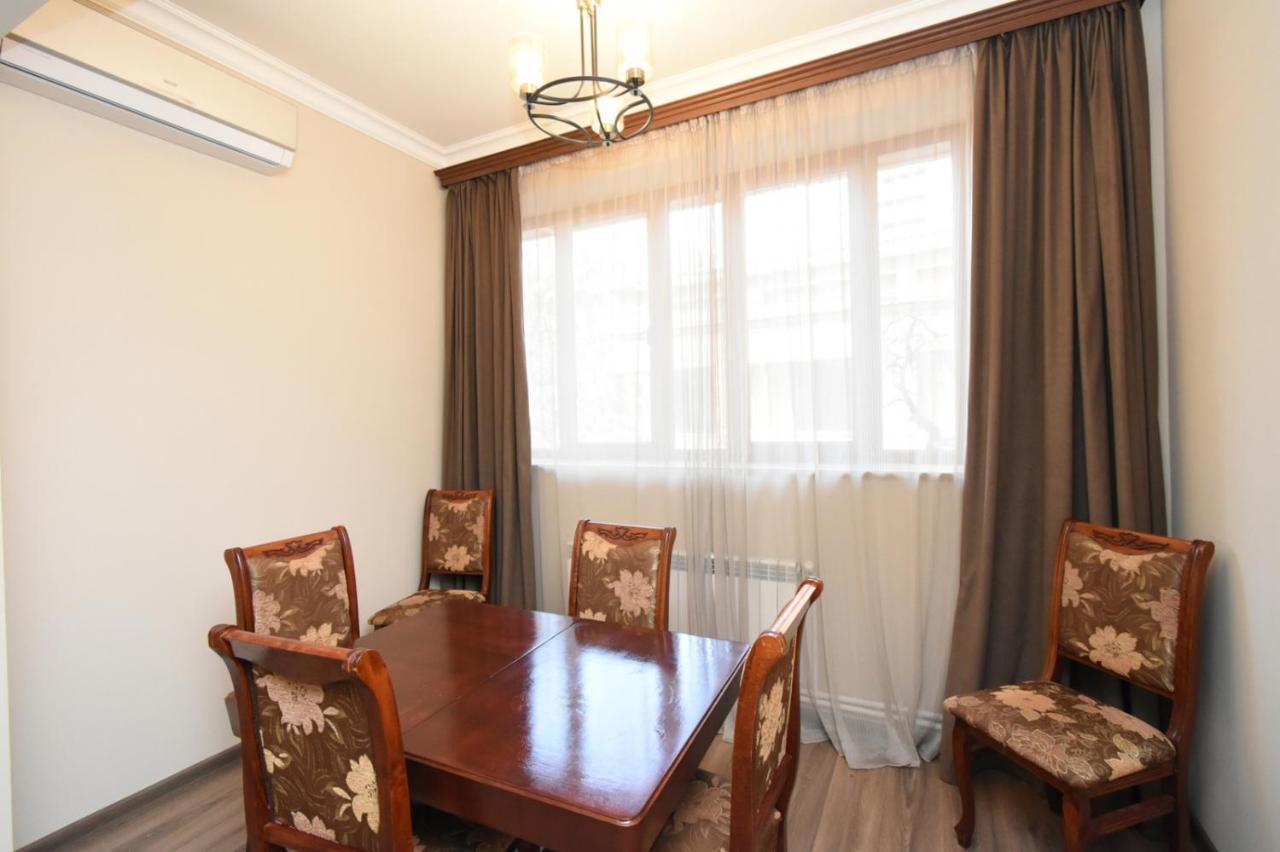 Yerevan Home Eksteriør billede